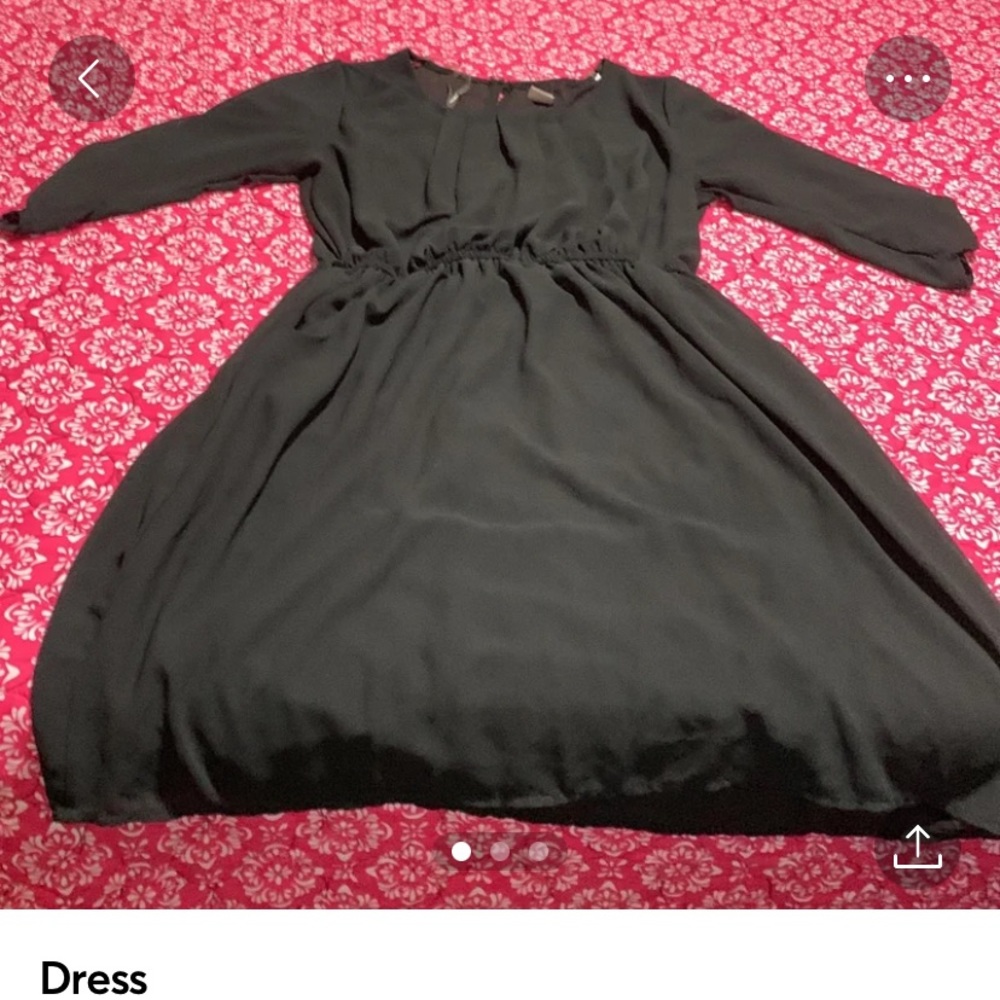Dress - Picture 3 of 3